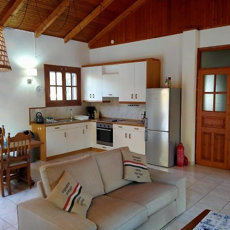 Bungalow Gialova Exterior foto
